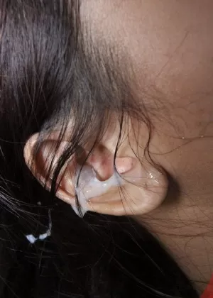 Блондинки лесбиянки Харлоу Уэст и Анастасия Пирс режут ножницами киски во время секса