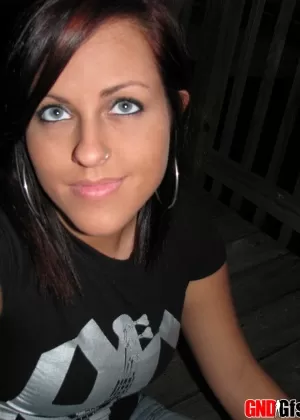 Фотографии с селфи, украденные с facebook 84778797