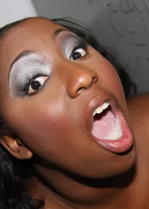 Феноменальная Алекса Томас сосет и трахается с Би-би-си в дыре славы