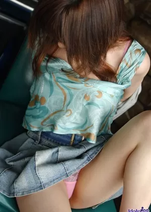 Толстая пожилая женщина занимается лесбийским сексом втроем с 2 студентками колледжа