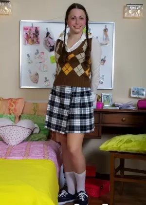 Brunette schoolgirl gets banged by her stepbrother with her hair in braids