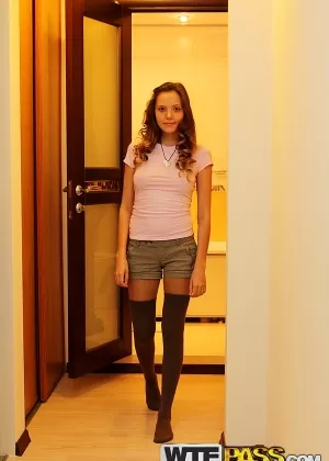 Young amateur Katya shows her butt cheeks in homemade solo shoot