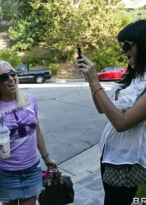 Pornstar Jessica Lynn with big tits has her pussy ready for a big cock