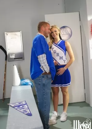 MILF cheerleader Daryn Darby getting hardcore fucked in her slit