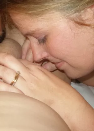 Amateur chick Gangbang Momma takes part in group sex inside a hotel room