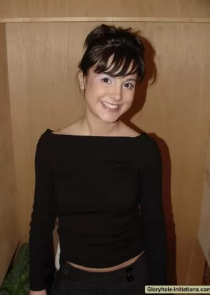 Brunette chick gets herself a mouthful of sperm at the gloryhole