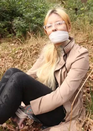 Любительница БДСМ Таисия Шанти принимает жесткий анальный и вагинальный трах